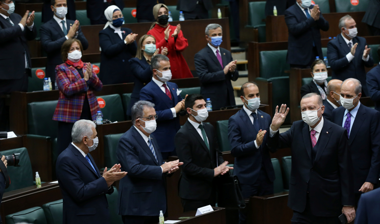 Political cracks in Turkish govt. deepen in nationalist’s favor