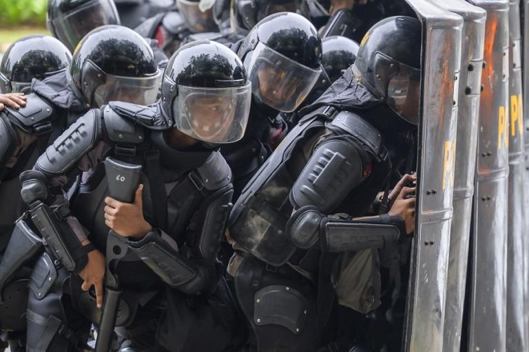 Daesh-linked militants kill four Christians in Indonesia: police