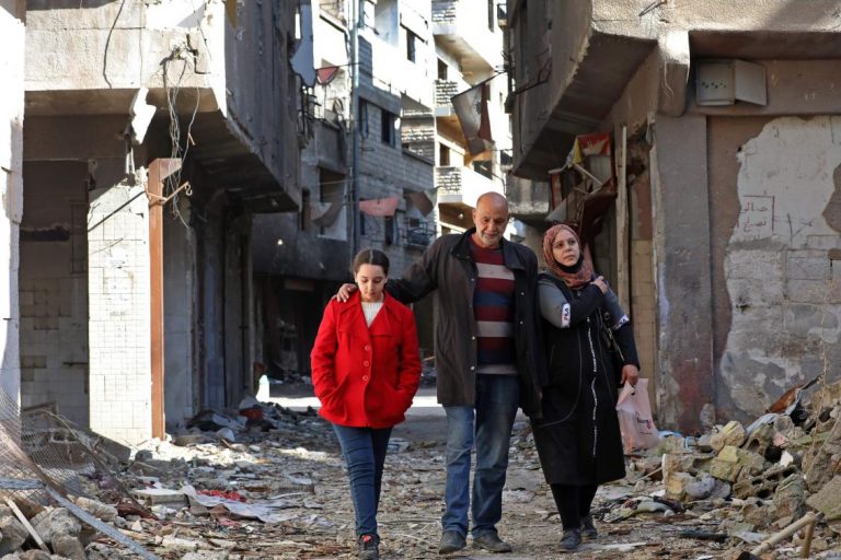 In Syria, Yarmuk residents plan return to war-torn Palestinian camp