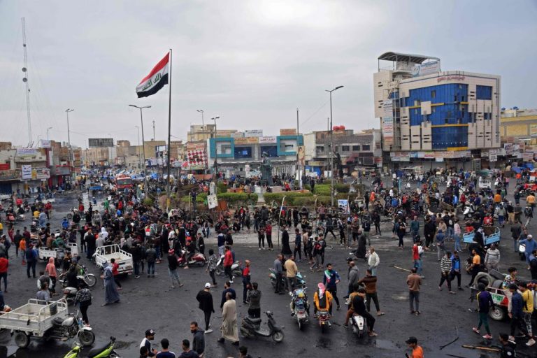 Defiant protesters hit streets in south Iraq for second day