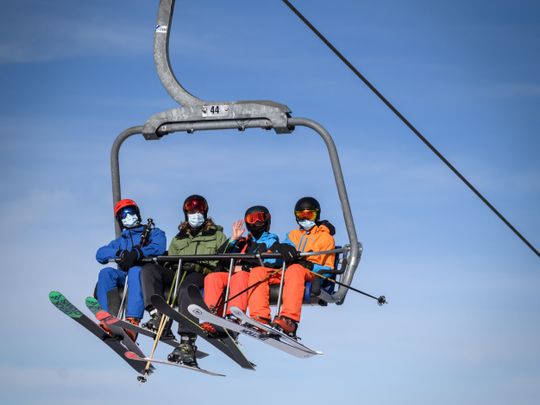 Photos: Swiss urged to ‘hit the slopes’ to save ski season