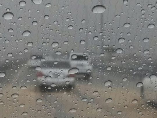 UAE: Overcast to partly cloudy skies, scattered rainfall expected in Al Ain