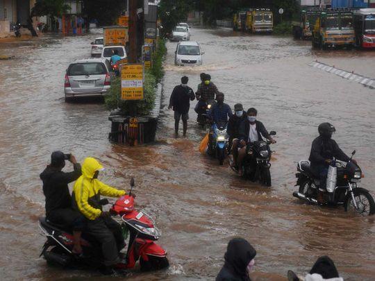 Mass evacuations hailed for casualty-free India cyclone Nivar