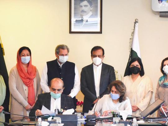 COVID-19: Pakistan launches Radio Schools project to engage students during pandemic