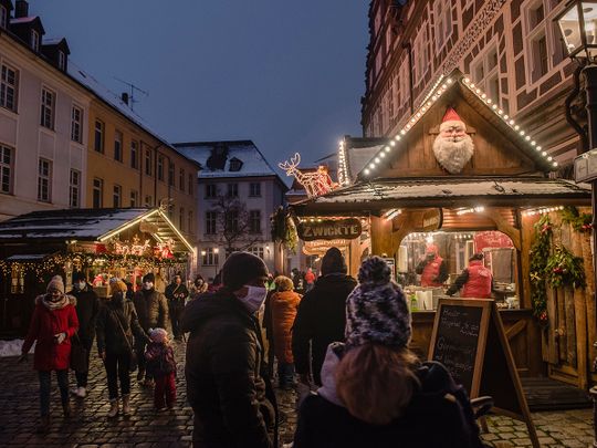 Germany calls on all to forgo Christmas shopping before lockdown