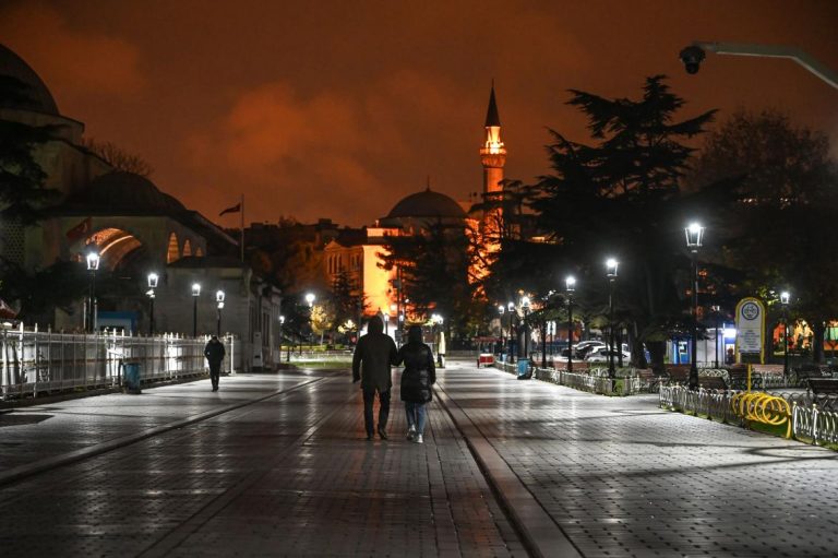 Turkey’s coronavirus death toll hits record for tenth consecutive day