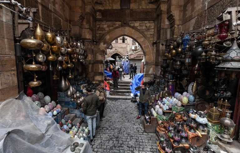 Egypt sets new shop hours amid second virus wave fears
