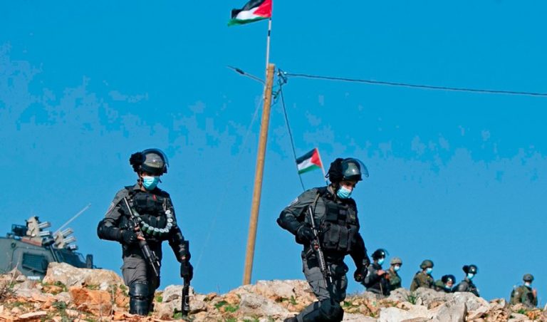 Massive funeral for slain Palestinian teenager