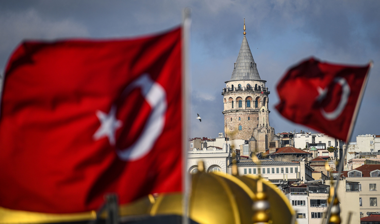 Turkish opposition combats corruption of previous governors