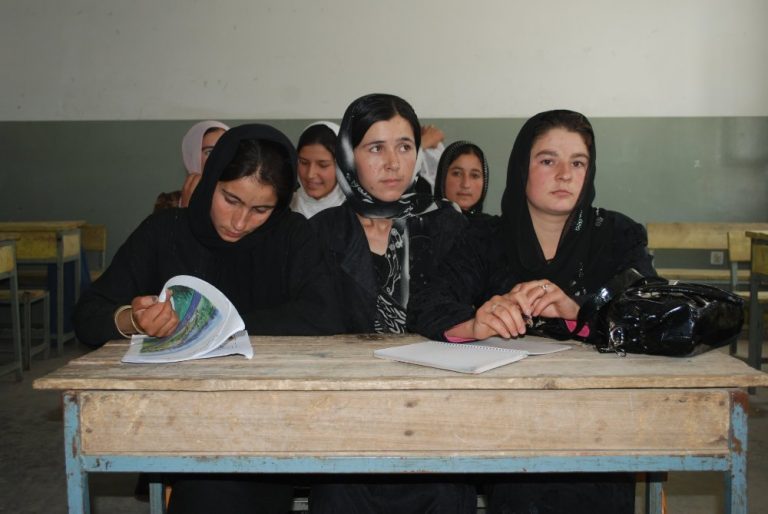 Afghan MPs attack plan to move classes to mosques