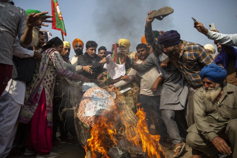 India’s Modi says government committed to farmers’ welfare