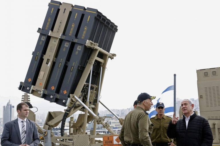 With eye on Iran, Israel tests missile defense system