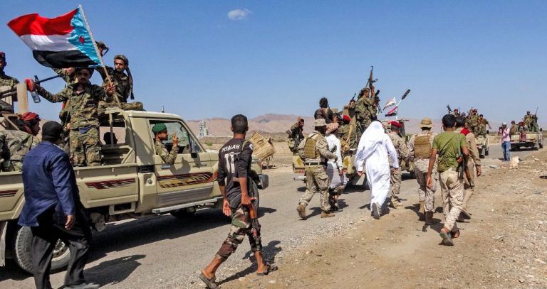 Aden-Abyan road reopened as Yemeni government, separatists finish redeployment process