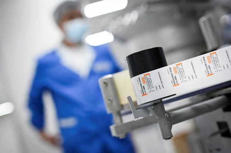 China to begin COVID-19 inoculations for front-line workers