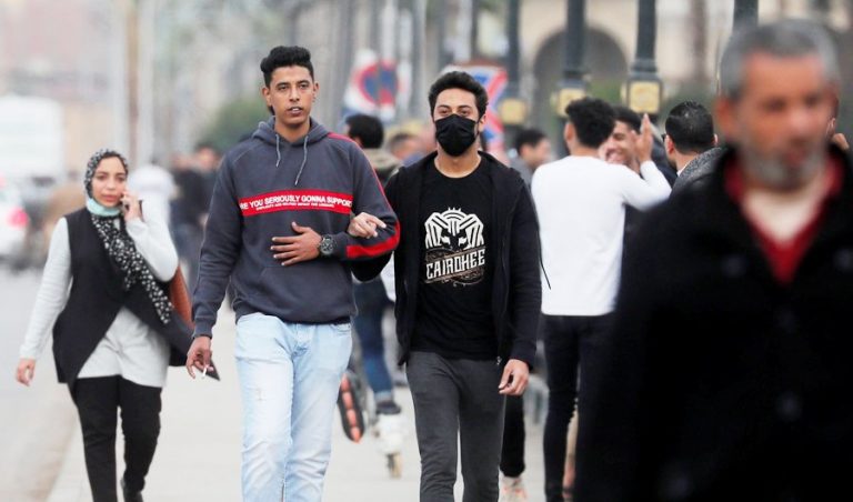 Egypt ministry halves workforce to curb virus surge
