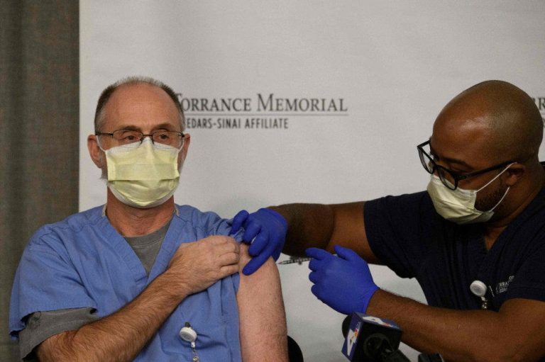 CDC issues guidelines on COVID-19 vaccination after allergic reactions