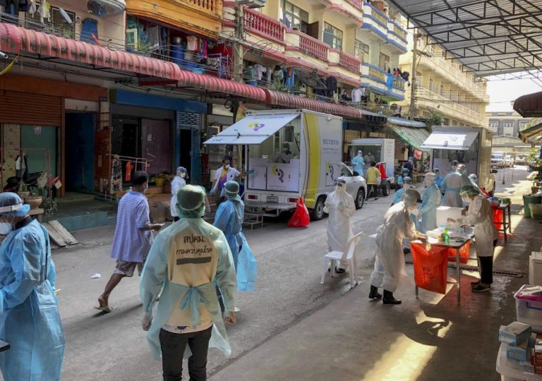 Thailand confirms 427 new coronavirus infections