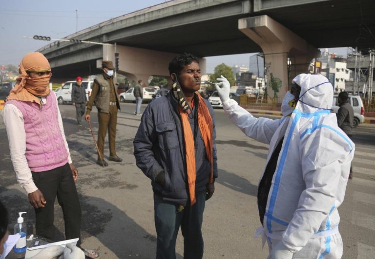India records 24,712 new coronavirus cases