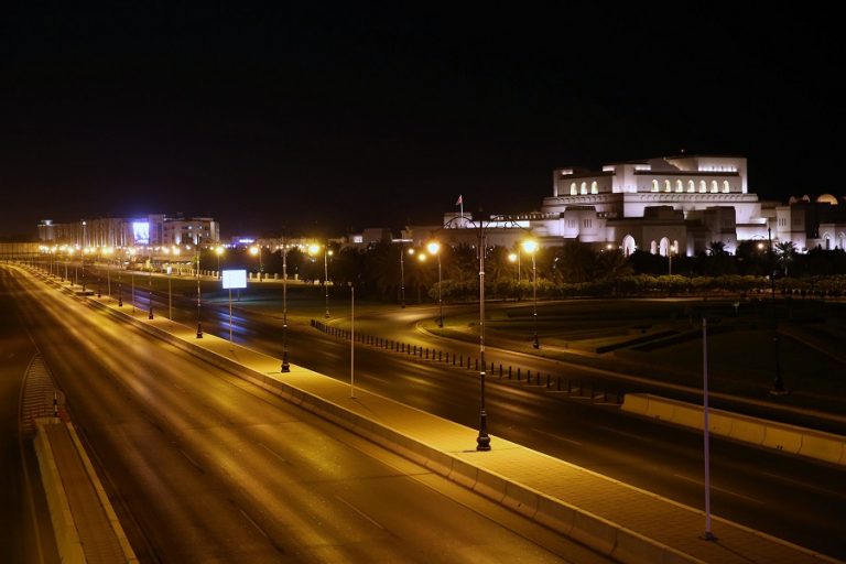 Oman border closure disrupts over 300 flights