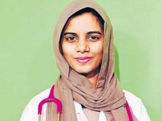 Young Indian doctor charges Rs10 to treat patients