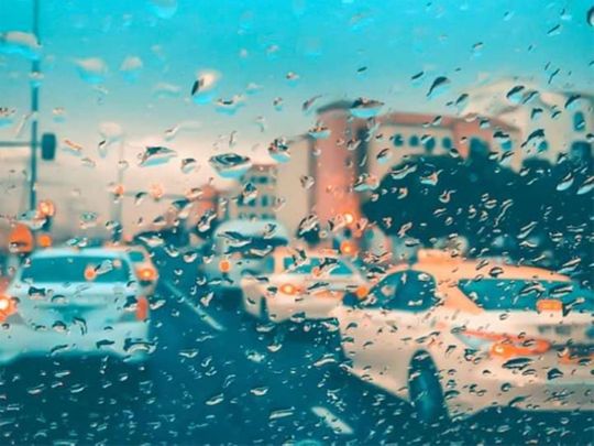 It’s raining in parts of the UAE like in Fujairah and Umm Al Quwain, NCM issues alert due to cloudy conditions and rough seas