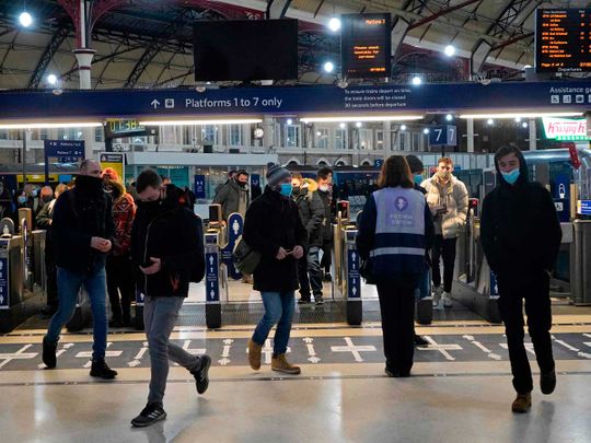 Know the new mutant coronavirus and how it impacts life in Britain