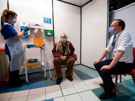 UK to reduce COVID-19 quarantine for travellers