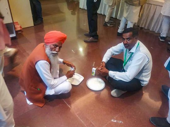 India farmers’ groups say no to government food during talks