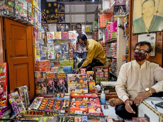 Delhi ban on use of firecrackers extended until COVID-19 situation improves