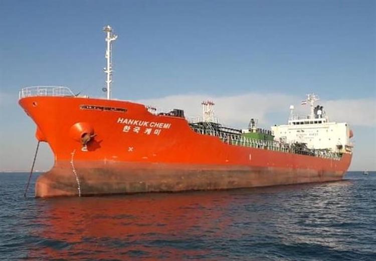 Iran releases crew of South Korean tanker