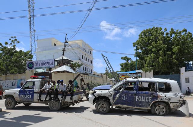 Bomb kills 12 security agents in Somalia as politicians wrangle over presidency
