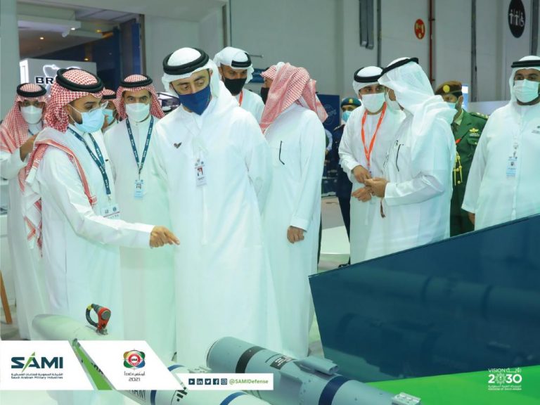 UAE officials visit SAMI’s stand at IDEX 2021