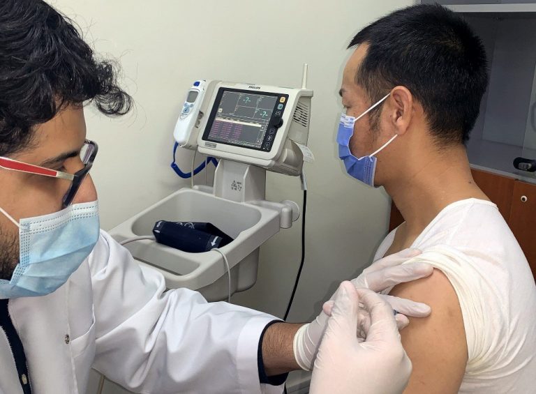 UAE coronavirus cases fall below 3,000
