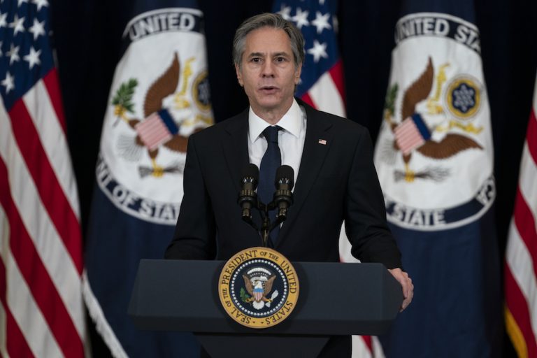US seeks to extend, strengthen Iran nuclear pact despite Khamenei defiance