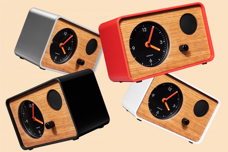 OneClock: A Modern Take on the Analog Alarm Never Plays the Same Melody Twice