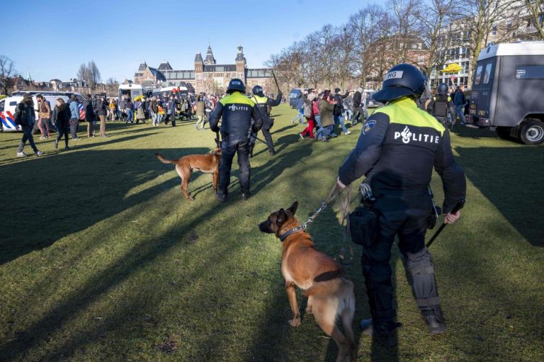Explosion hits Dutch COVID-19 testing center, no injuries — police