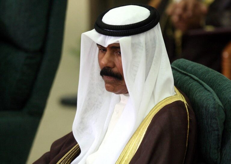 Kuwait’s Emir travels to the US for usual medical check-up