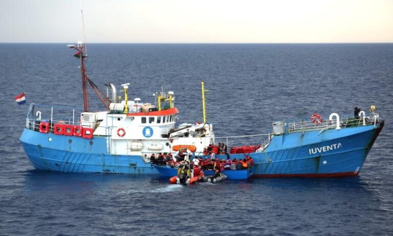 Italy to charge NGO workers with aiding illegal immigration from Libya