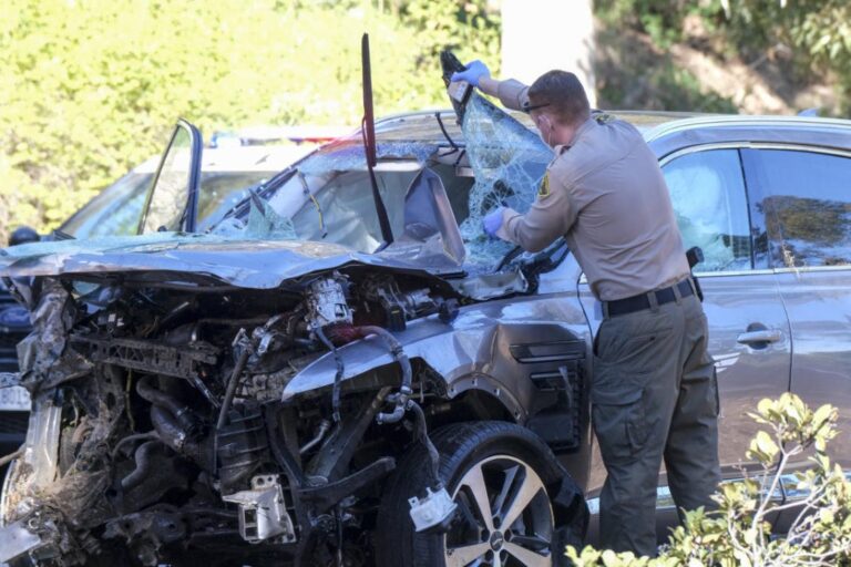 Man found Tiger Woods unconscious after SUV crash, says affidavit