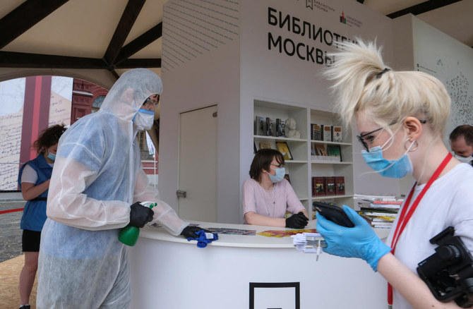 Russia reports 10,595 new COVID-19 cases, 368 deaths