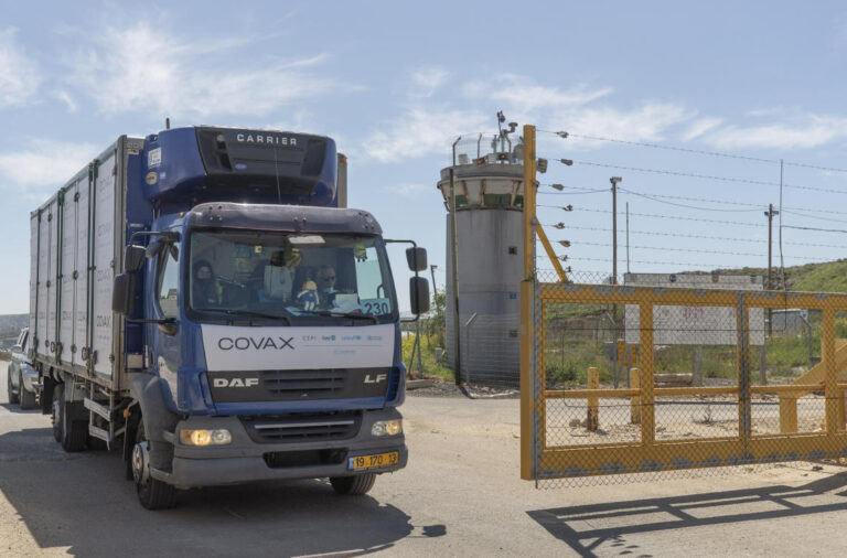 Palestinians get 60,000 vaccine doses through WHO program