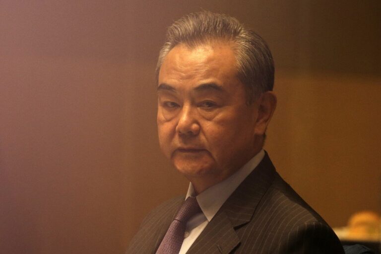 Chinese FM says plans to invite Palestinian, Israeli personalities for talks in China