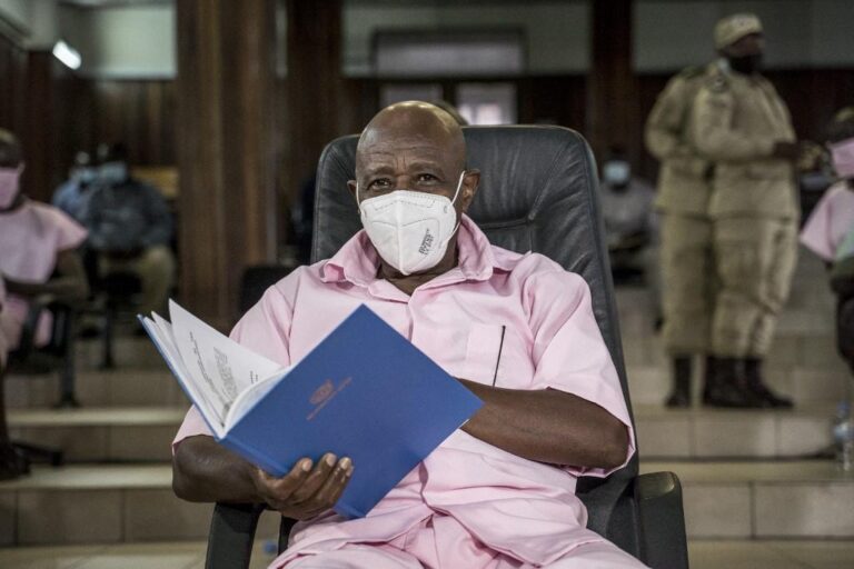 Hotel Rwanda ‘hero’ quits trial, says expects no justice