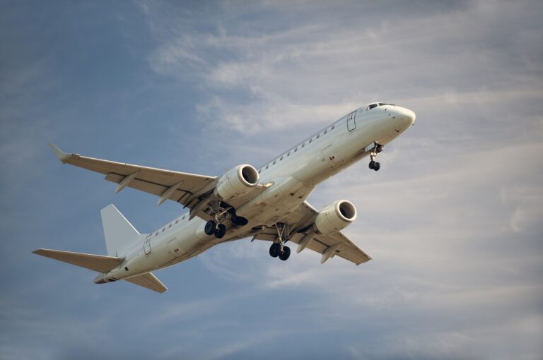 Mauritania hijacker arrested after threatening to torch plane