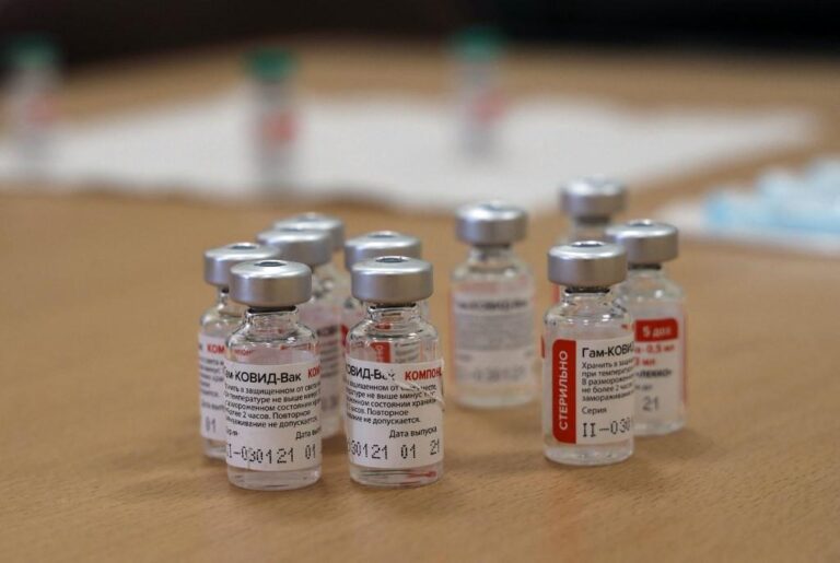 Lebanon receives Russian COVID-19 vaccines imported by private sector