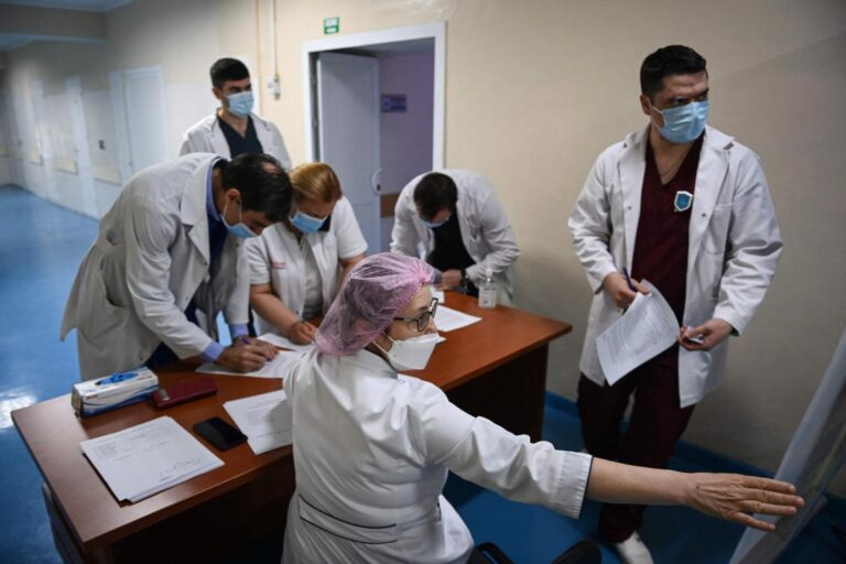 Moldova investigates preferential vaccination of local officials