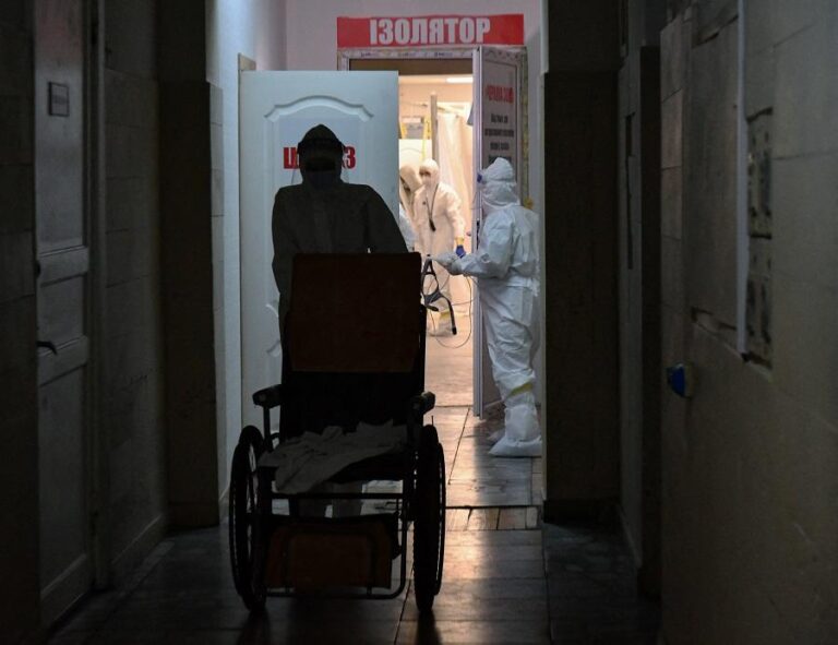 Ukraine reports record rise in new COVID-19 cases