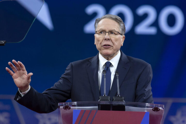 US gun lobby NRA’s exec sheltered on borrowed yacht after mass shootings