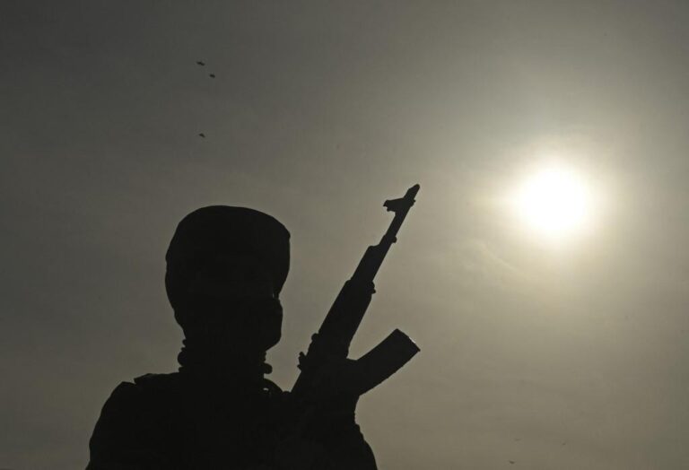 Indian forces kill 7 suspected militants in Kashmir fighting