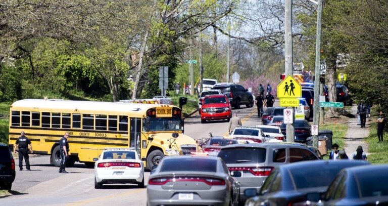 One killed, police officer hurt in shooting at Knoxville, Tennessee high school
